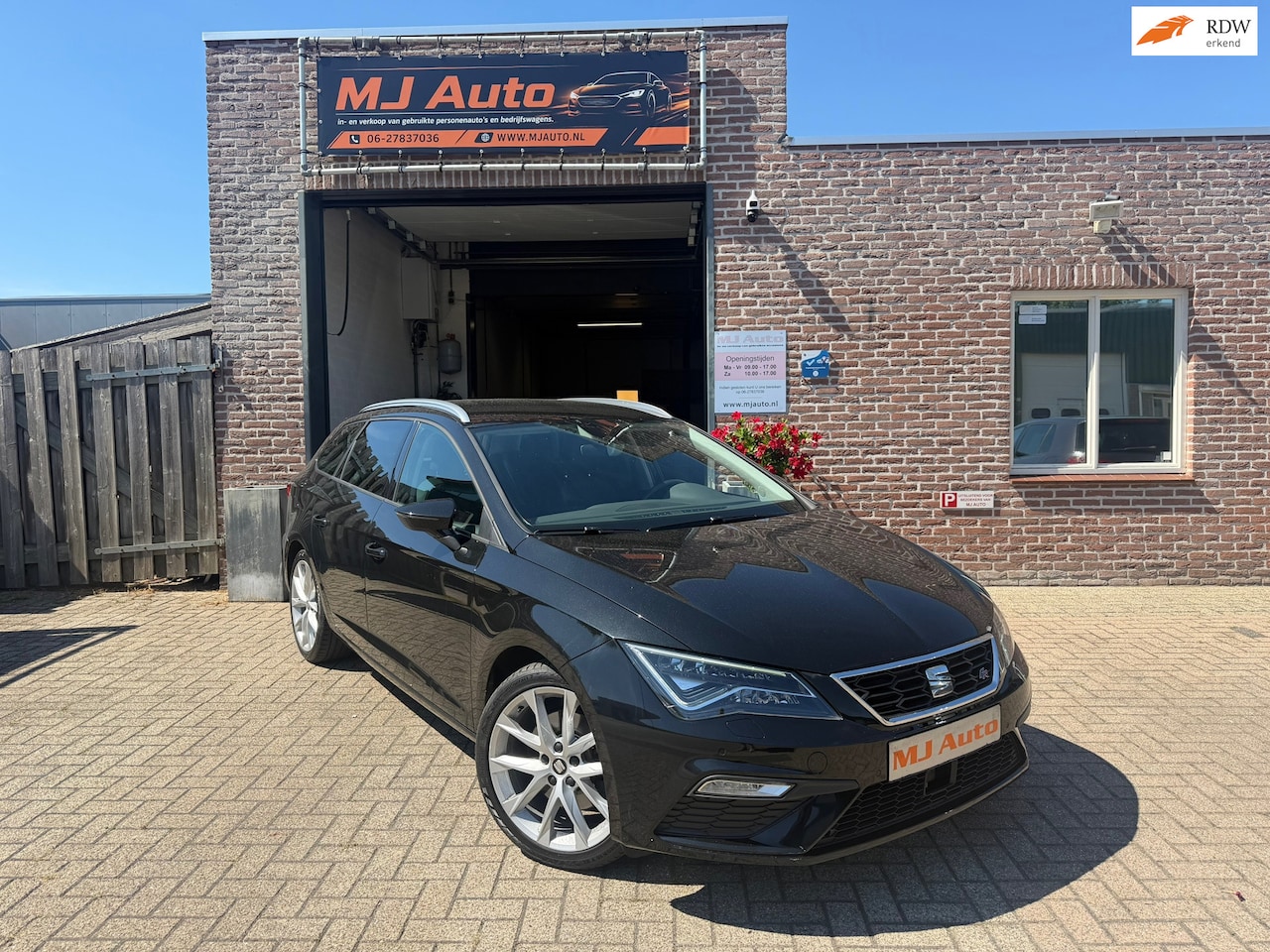 SEAT Leon ST - 2.0 TSI FR Business key less virtual beats audio DSG - AutoWereld.nl