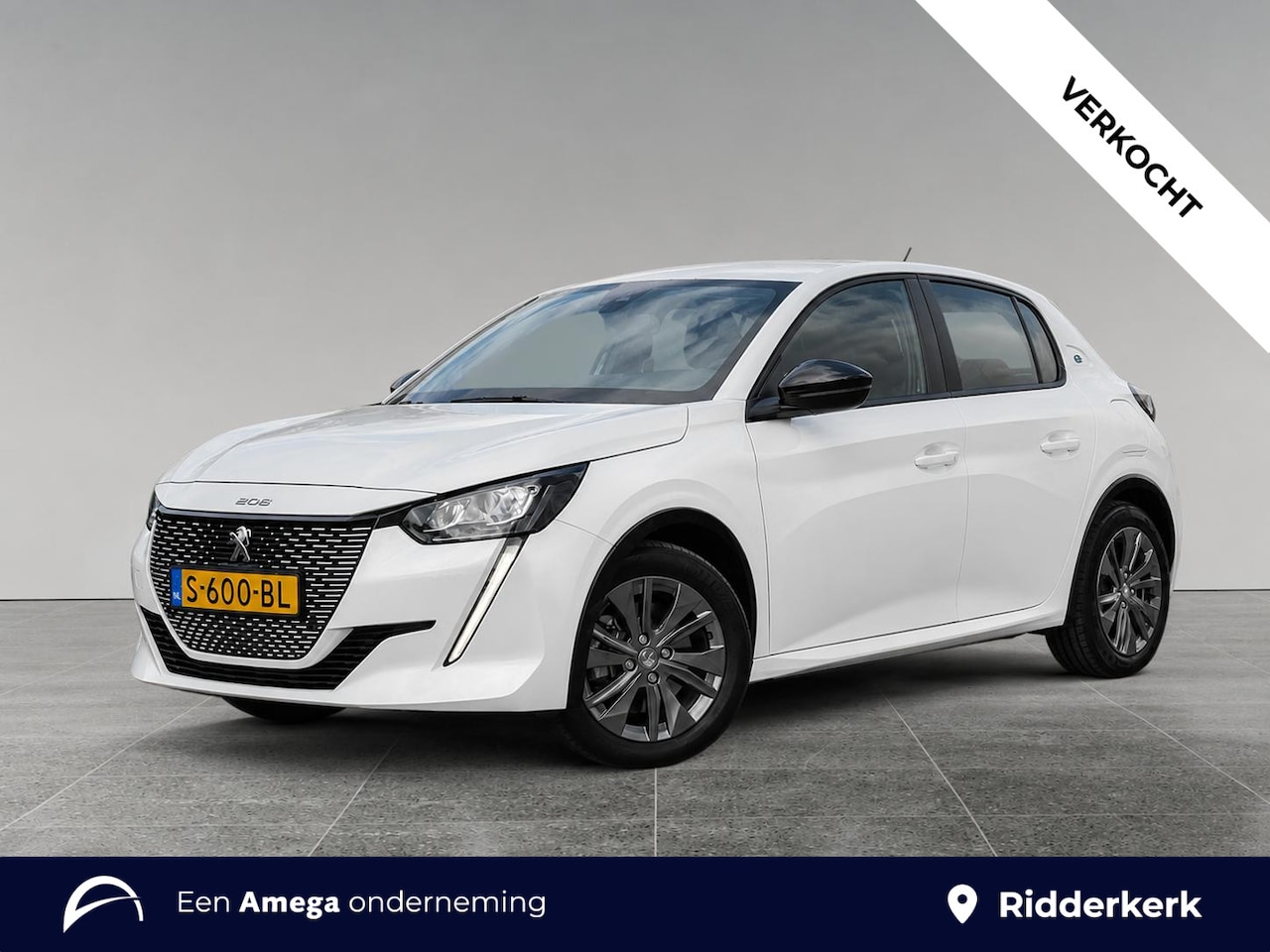 Peugeot e-208 - Active Pack EV 3-FASEN 50kWh 136pk | LAGE KM-STAND! | NAVI | LED KOPLAMPEN | PARKEERHULP | - AutoWereld.nl
