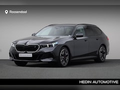 BMW i5 Touring - eDrive40 M Sport Pro Edition 84 kWh | Trekhaak | Bowers&Wilkins | Co-Pilot Pack | Stoelven