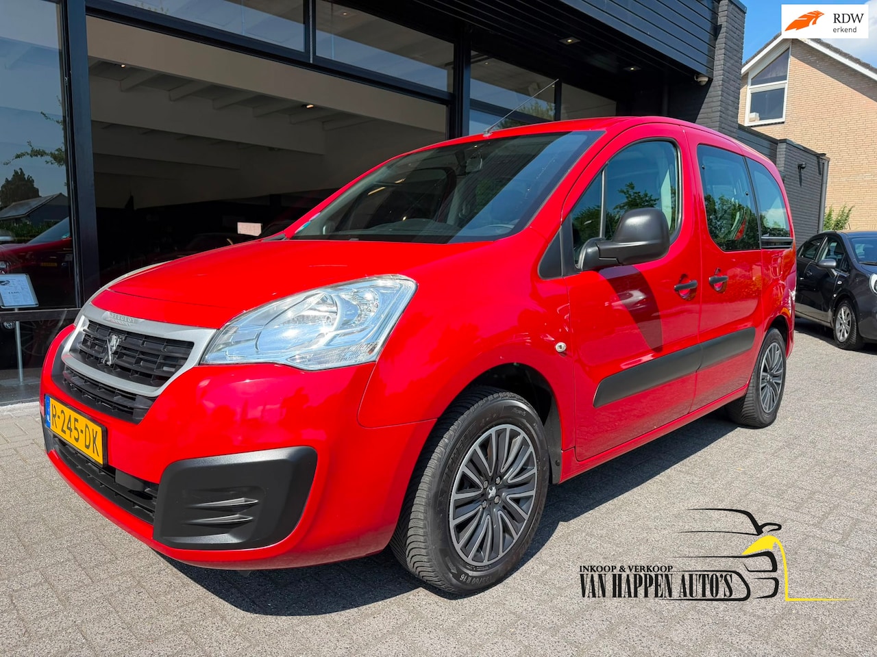 Peugeot Partner Tepee - 1.2 PureTech Active / apk 2027 - AutoWereld.nl
