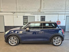 MINI 3-Deurs - 1.5 Cooper Chili Serious Business Harman Kardon