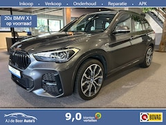 BMW X1 - xDrive25e High Executive Edition Panorama | 19” | Camera | Electrische stoelen | CarPlay