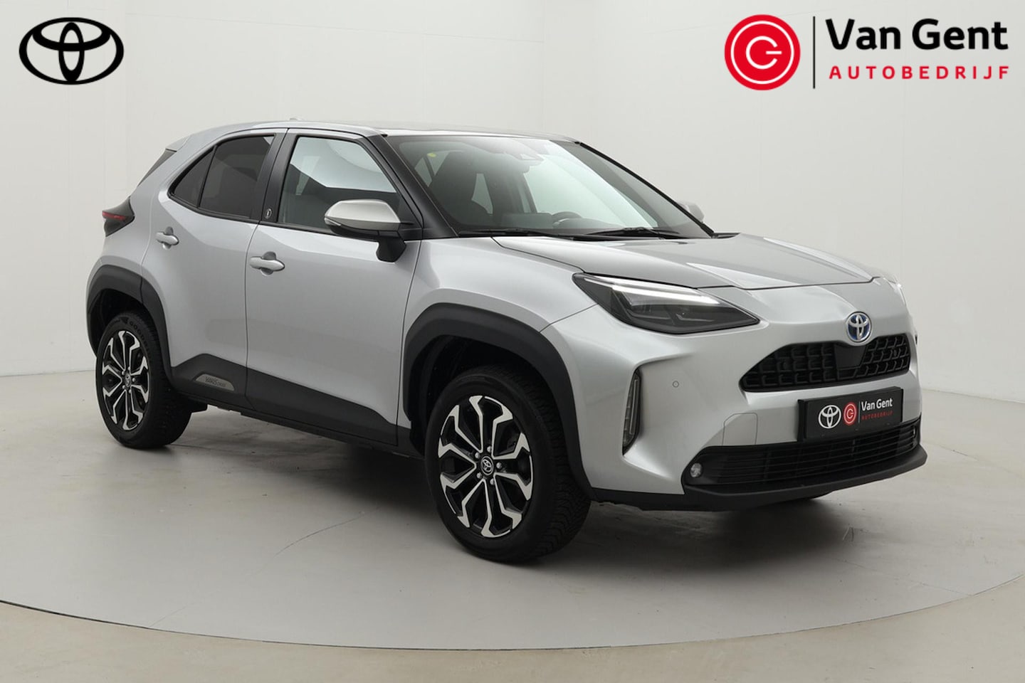 Toyota Yaris Cross - 1.5 Hybrid Dynamic | Dodehoek detectie | Parkeersensoren voor/achter | Apple Carplay / And - AutoWereld.nl