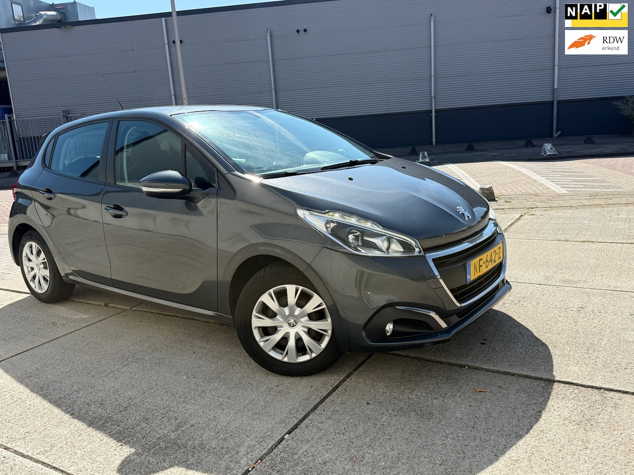 Peugeot 208 - 1.2 PureTech Blue Lion AIRCO APK 78000 NAP - AutoWereld.nl