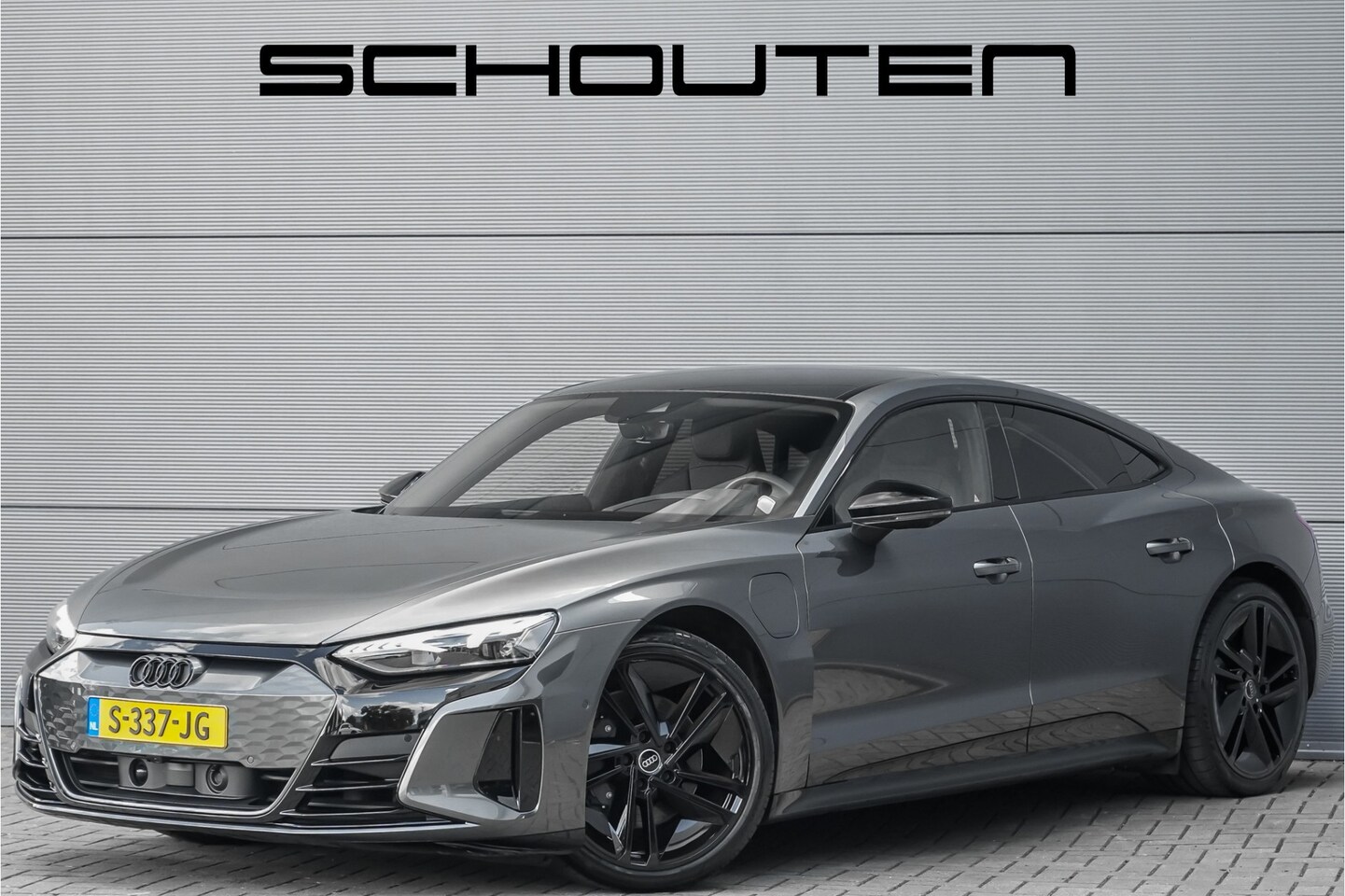Audi e-tron GT - 93 kWh Pano Luchtvering Zwart Optiek 21" - AutoWereld.nl