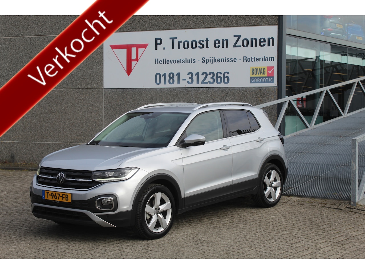 Volkswagen T-Cross - 1.5 TSI Style Stoelverwarming/Achteruitrijcamera/Adaptive cruise control/Lane assist/Apple - AutoWereld.nl