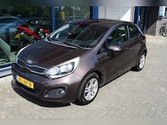 Kia Rio - 1.2 CVVT Comfort Pack // Climate Control, Bluetooth, lichtmetalen velgen