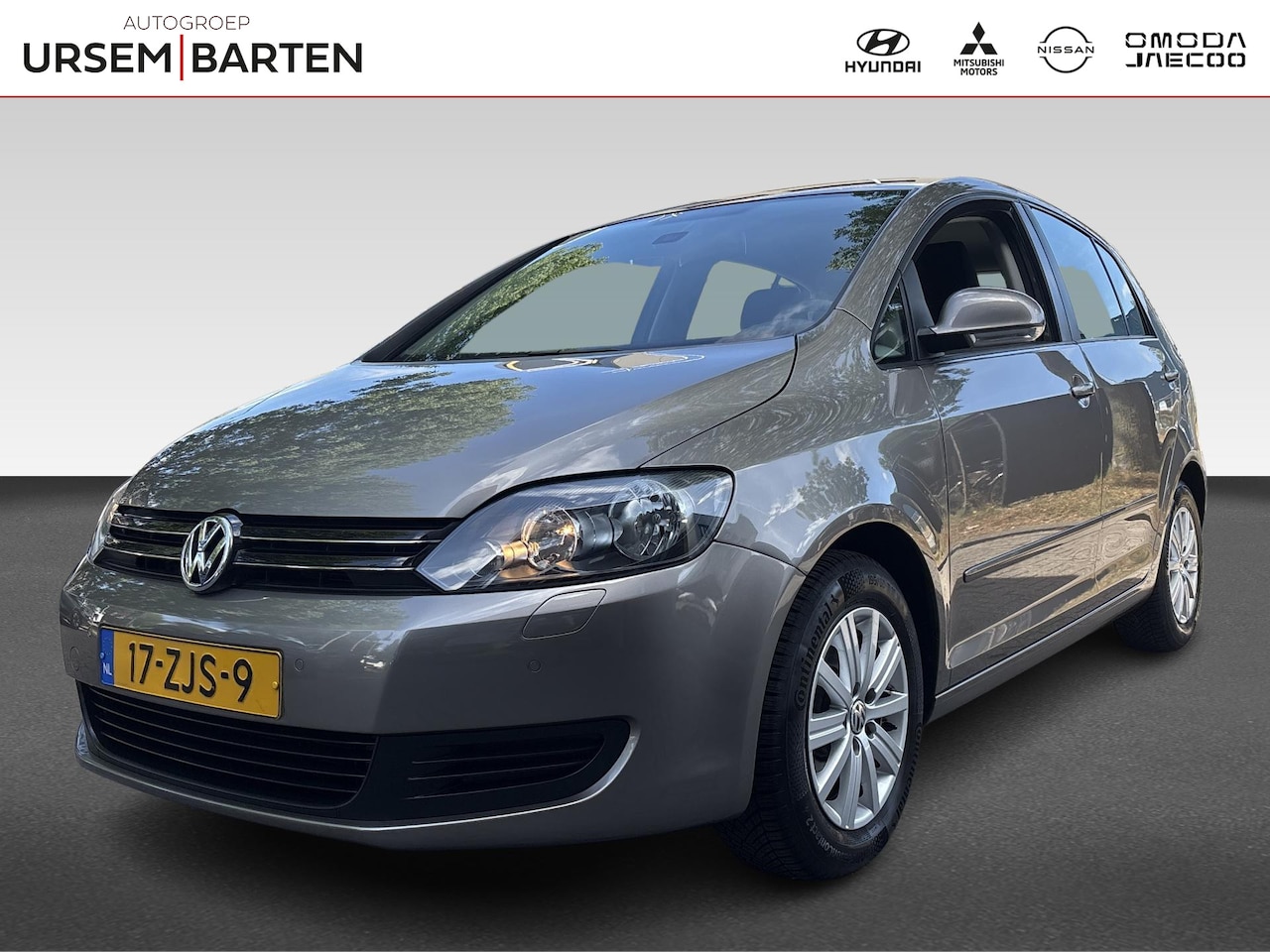 Volkswagen Golf Plus - 1.2 TSI Comfortline BlueMotion | Trekhaak | Lichtmetalen velgen 15" | Parkeersensor voor e - AutoWereld.nl