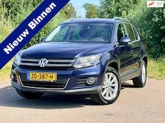 Volkswagen Tiguan - 1.4 TSI Sport&Style 4motion Clima PDC Trekhaak 17'' Perfect Onderhouden