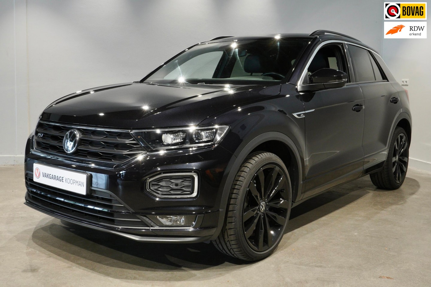 Volkswagen T-Roc - 1.5 TSI Sport 3x R-Line ACC|Carplay|LED - AutoWereld.nl