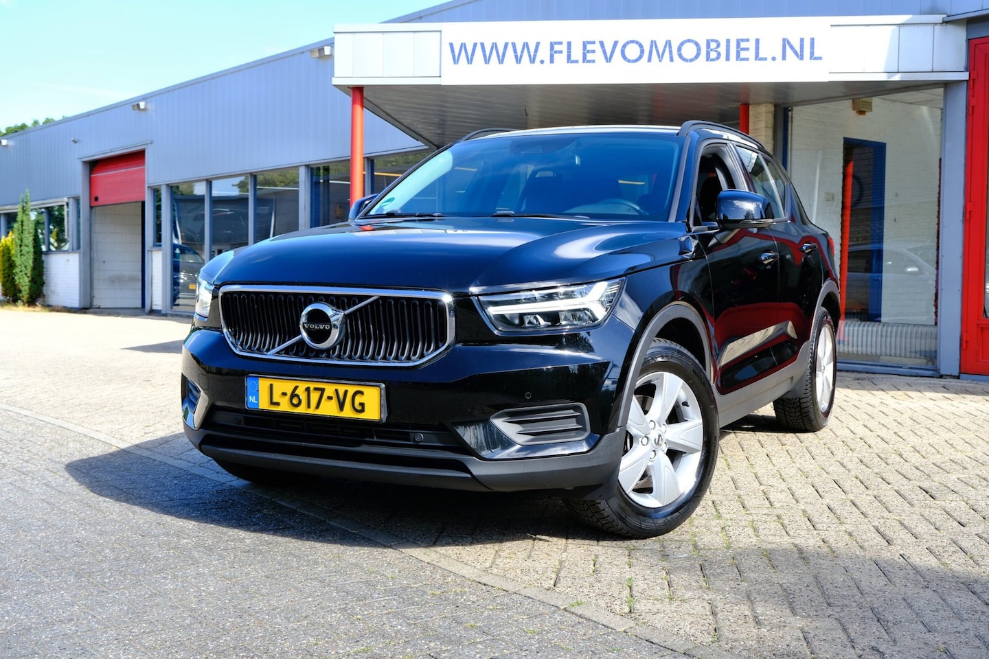 Volvo XC40 - 1.5 T2 Momentum Navi|Cam|CarPlay|LMV - AutoWereld.nl