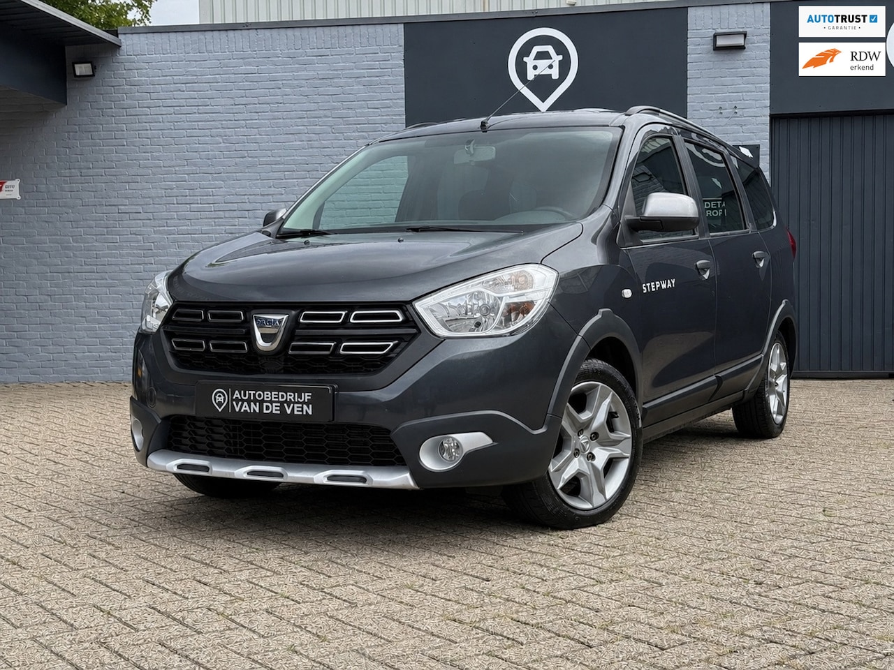 Dacia Lodgy - 1.6 SCe Stepway | Airco | Cruise | DealerOH - AutoWereld.nl