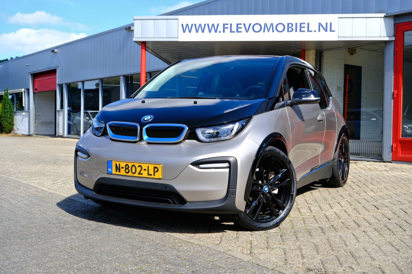 BMW i3 - Business Edition 120Ah 42 kWh Aut. Pano|Navi|CarPlay|DAB|Cam - AutoWereld.nl