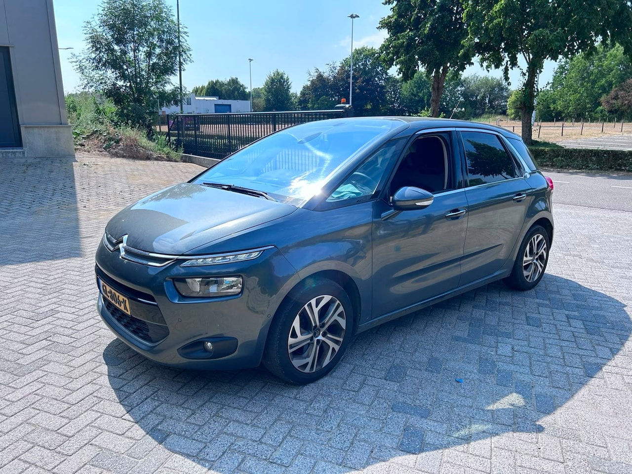 Citroën C4 Picasso - 1.6 THP Shine 1.6 THP Shine - AutoWereld.nl