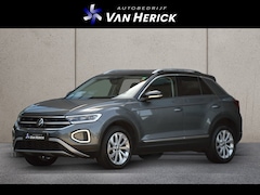 Volkswagen T-Roc - 1.5 TSI Style 150PK Automaat | IQ Light | ACC | Side Assist | Navigatie