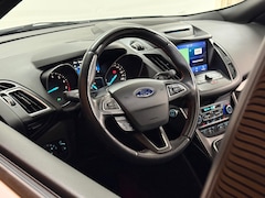 Ford Kuga - 1.5 EcoBoost ST Line | 150 PK | Winterpakket | Handgeschakeld | Panoramadak | 19" | Naviga