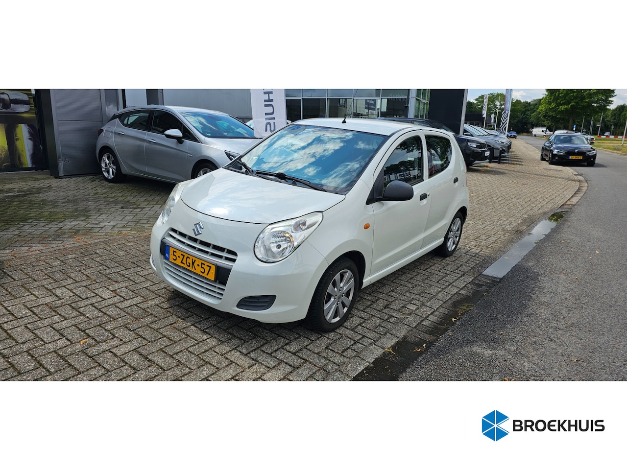 Suzuki Alto - 1.0 Celebration EASSS | Airco | Lichtmetalen velgen 14" - AutoWereld.nl