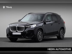 BMW iX1 - xDrive30 67 kWh M Sport Pakket | Achteruitrijcamera | Elektrisch verwarmde voorstoelen | P