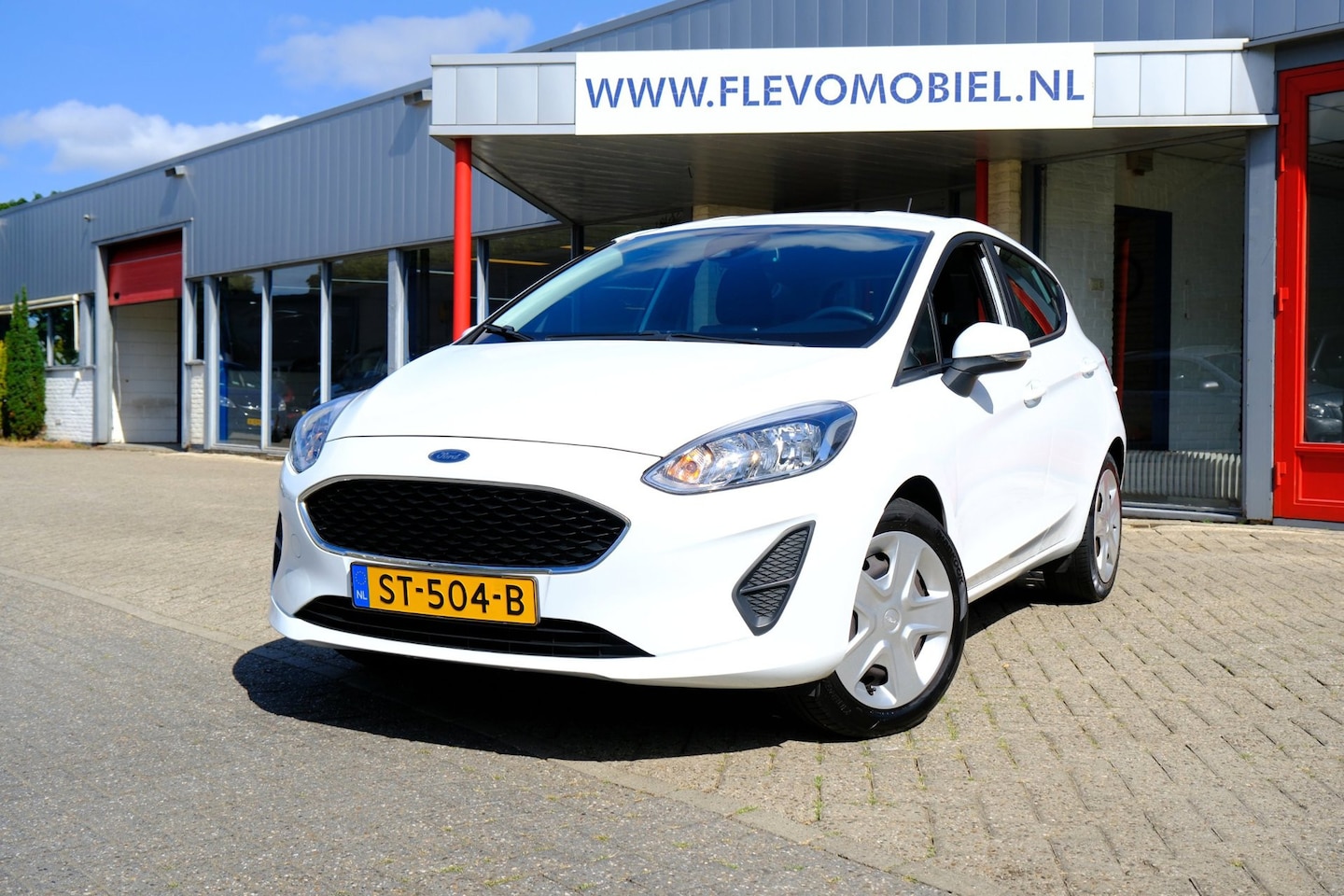 Ford Fiesta - 1.1 Trend 5-drs *47.900km!* Airco|Navi|Cruise|DAB - AutoWereld.nl