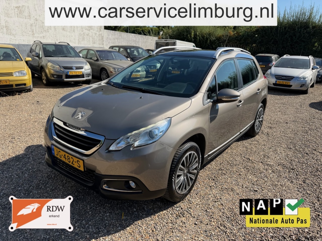 Peugeot 2008 - 1.2 PureT. Automaat Panorama - AutoWereld.nl