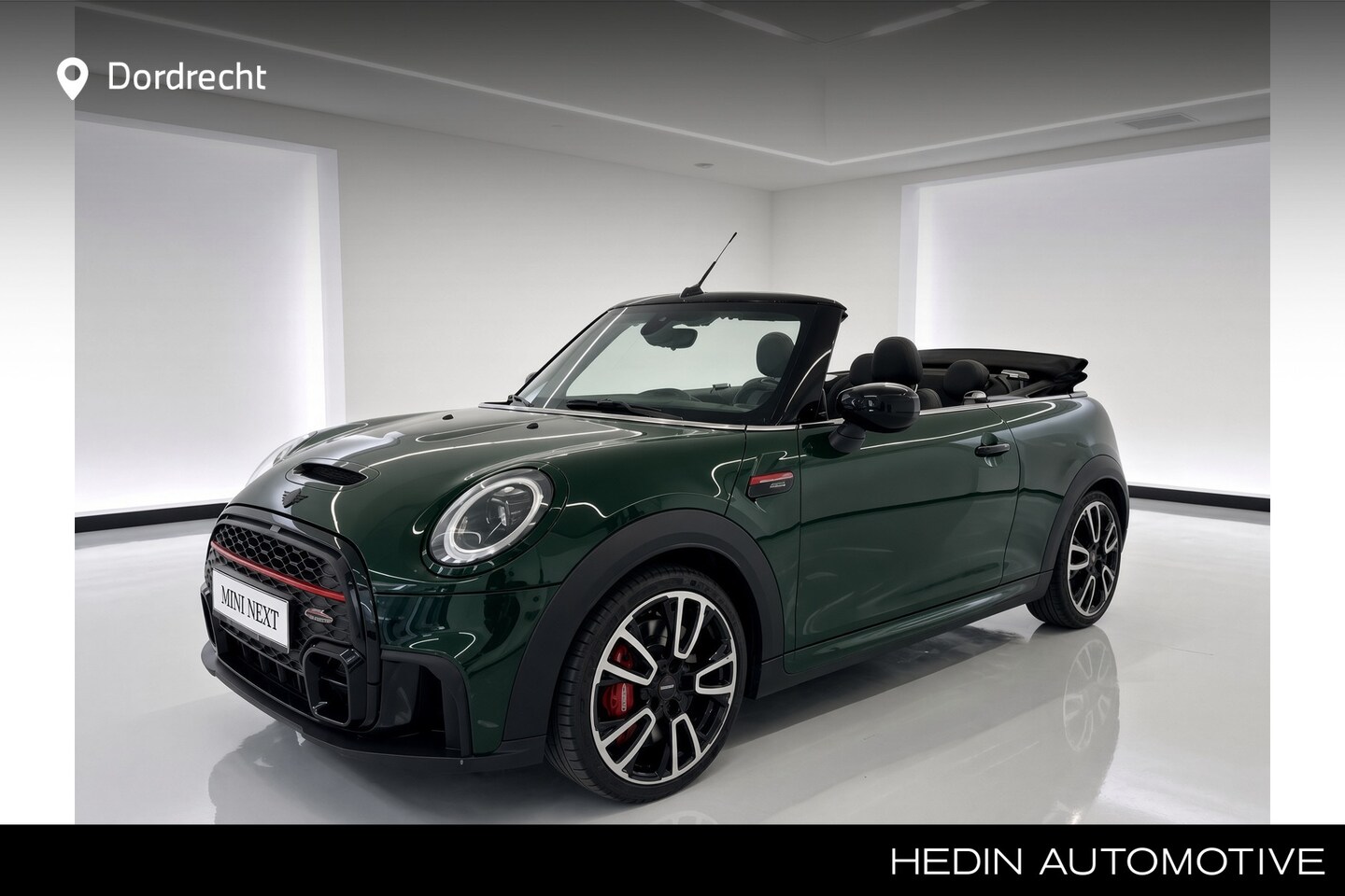 MINI Cabrio - 2.0 John Cooper Works JCW | 231 pk | Rebel Green | Active Cruise Control (ACC) | Leder - AutoWereld.nl