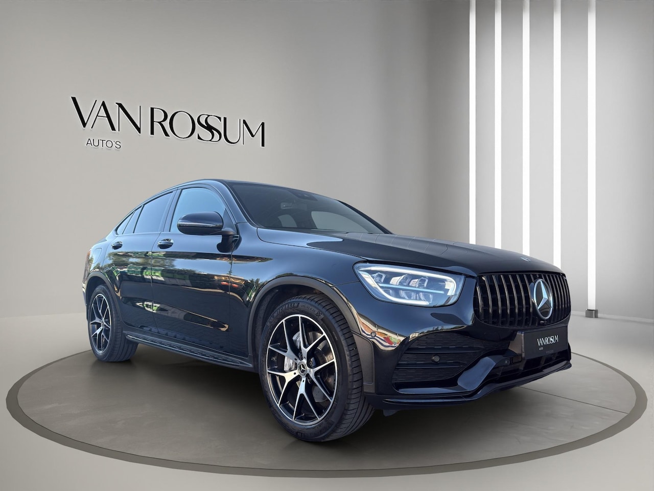 Mercedes-Benz GLC-klasse Coupé - 200 4MATIC AMG | 20"| Treeplanken | Schuif/Kanteldak | Elektr. Trekhaak | Sfeer | EQ | - AutoWereld.nl