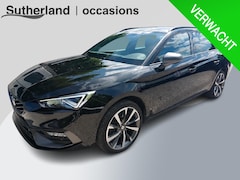 SEAT Leon Sportstourer - 1.4 TSI eHybrid PHEV FR | 18 inch | Adaptive cruise control | Stoelverwarming | Achteruitr