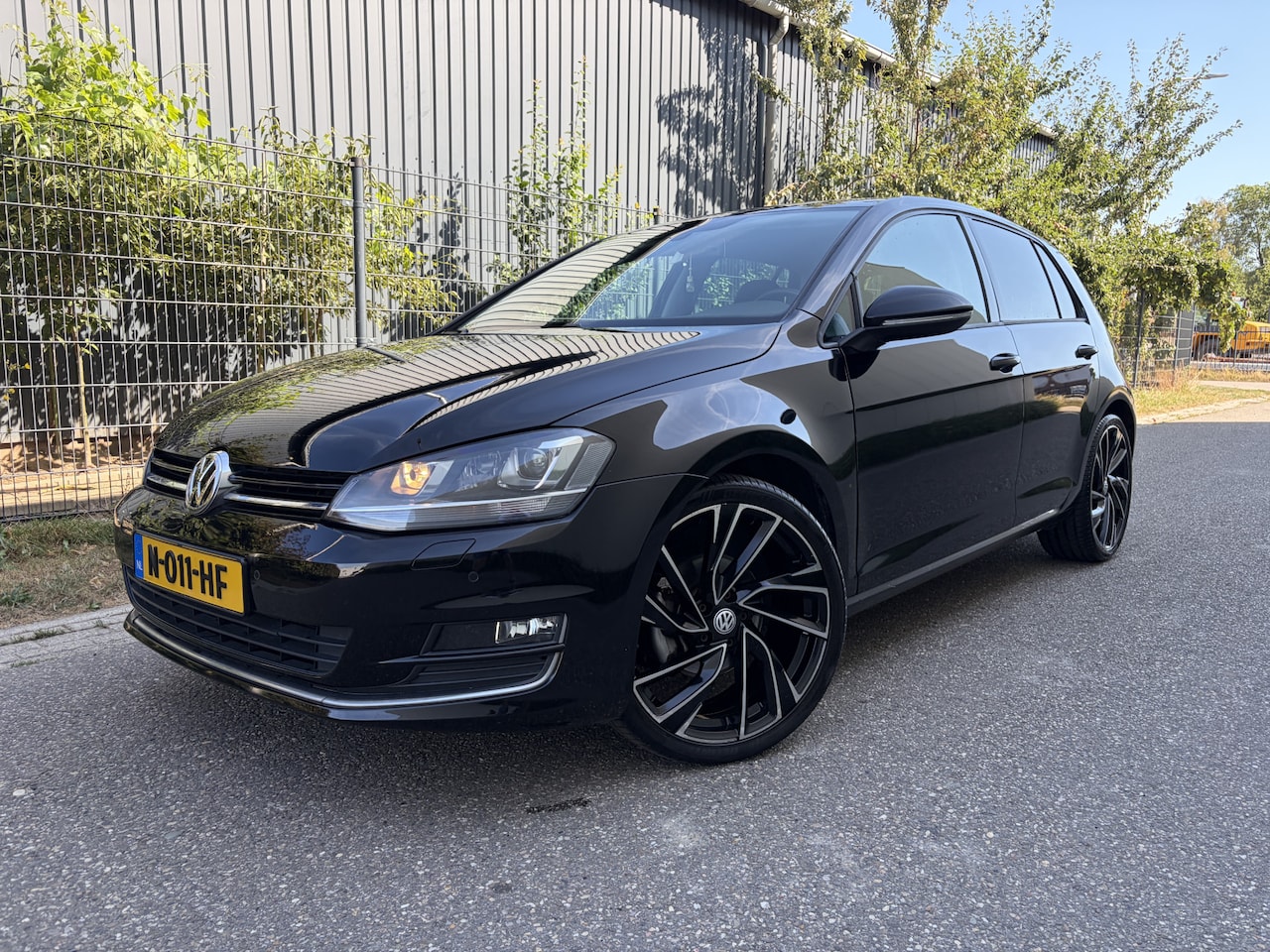 Volkswagen Golf - 1.4 TSI Highline / AIRCO / CRUISE / 5-DEURS / STOELVERWARMING - AutoWereld.nl