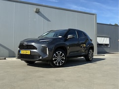 Toyota Yaris Cross - 1.5 Hybrid 115 Dynamic | Parkeersensoren voor en achter | Stoelverwarming | Stuurwiel verw
