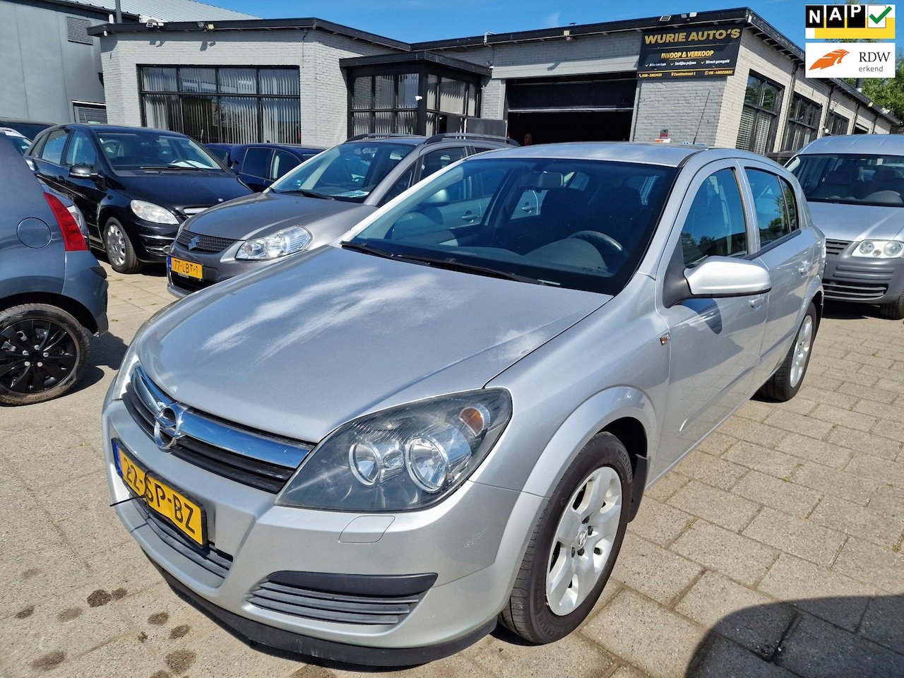 Opel Astra - 1.6 Edition / Apk 06-08-2027 - AutoWereld.nl