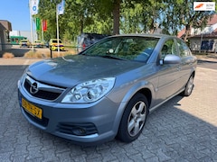 Opel Vectra - 1.8-16V Business