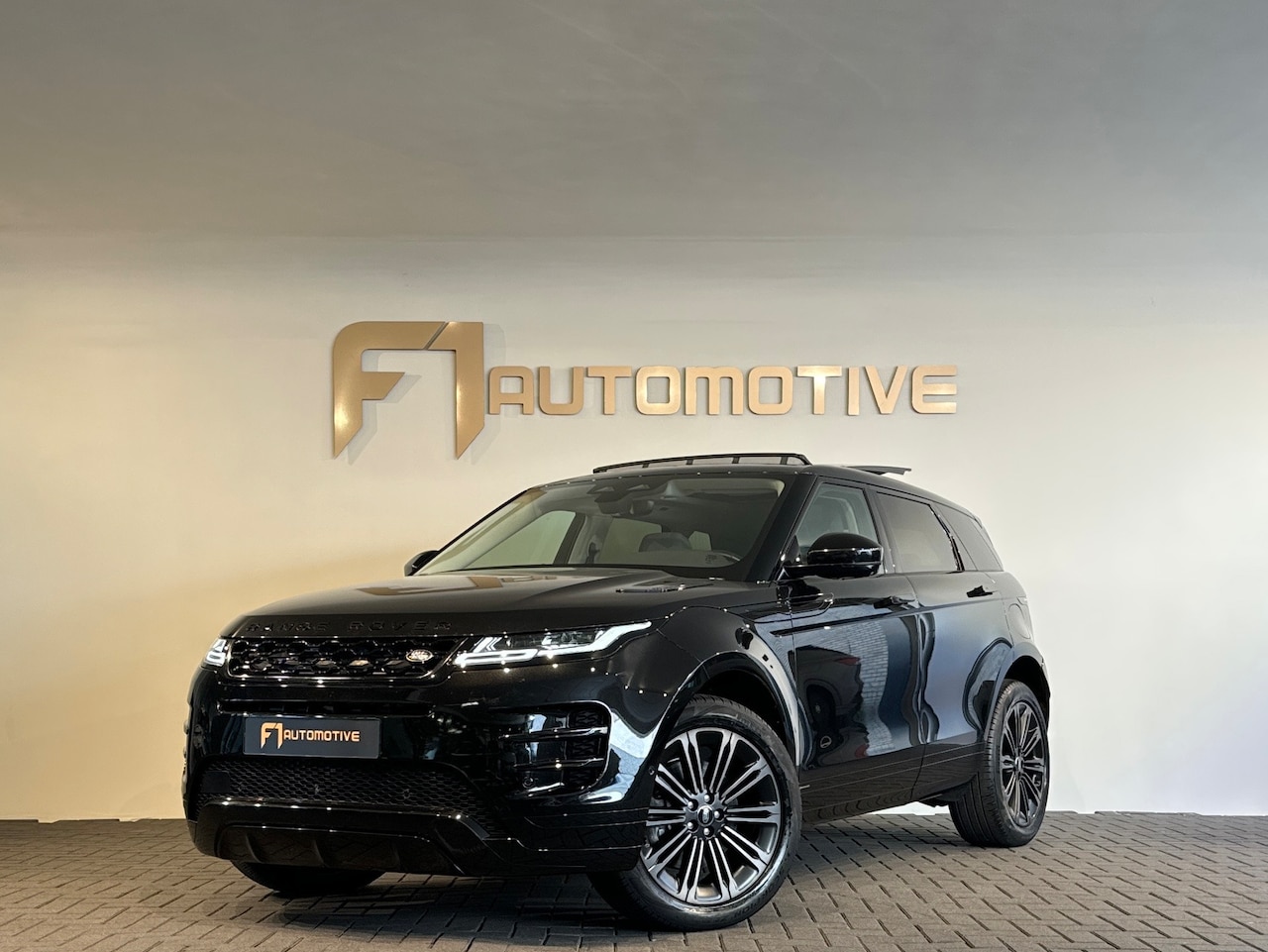 Land Rover Range Rover Evoque - 1.5 P300e AWD R-Dynamic HSE 1.5 P300e AWD R-Dynamic HSE - AutoWereld.nl