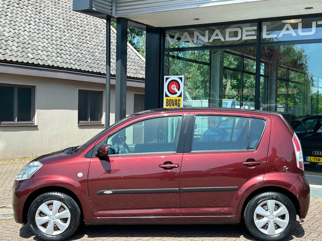Daihatsu Sirion 2 - 1.0-12V Premium Airco Trekhaak NL-Auto NAP Nieuwe APK! - AutoWereld.nl