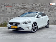 Volvo V40 - 1.6 T2 R-Design * DEALER ONDERHOUDEN * LEER * XENON