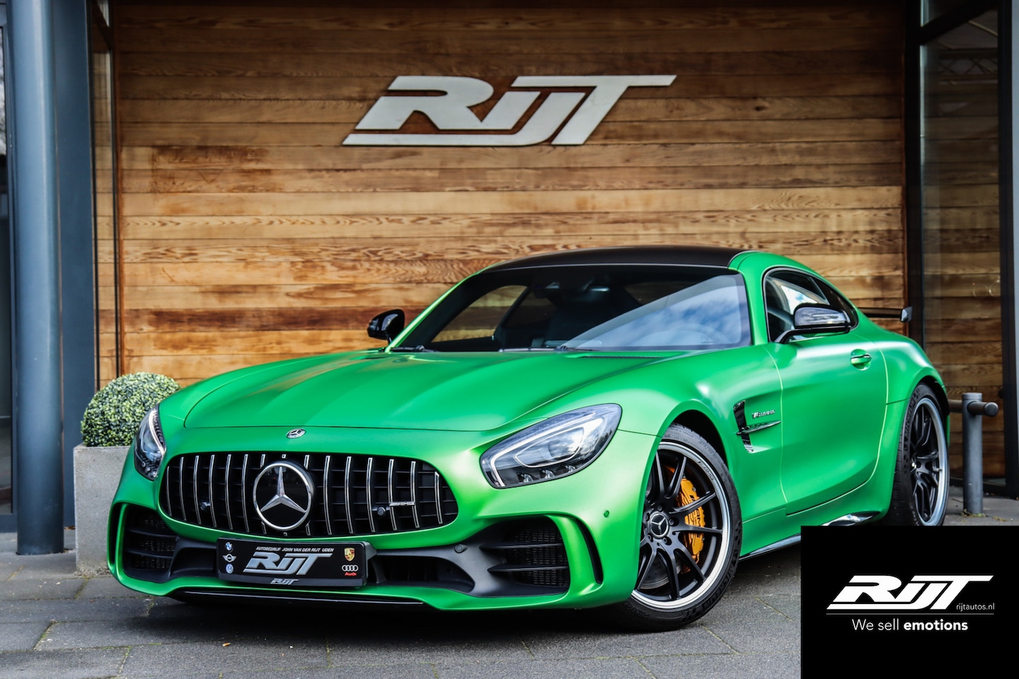 Mercedes-Benz AMG GT - 4.0 V8 **Keramisch/Carbon/Burmester/Track Pace-Titanium Exhaust** - AutoWereld.nl