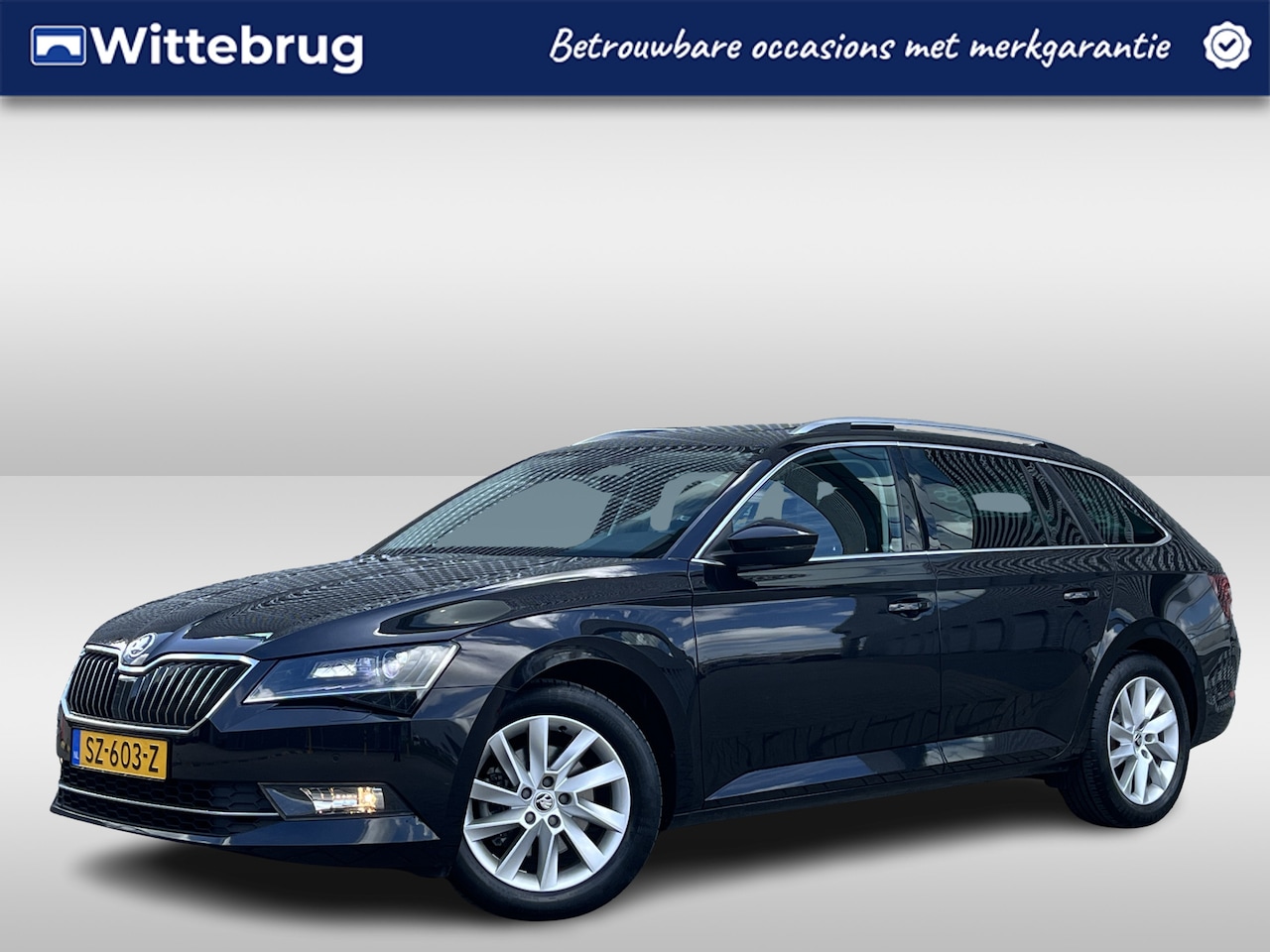 Skoda Superb Combi - 1.4 TSI ACT Clever Edition / Pano / Navigatie / App connect / Parkeersensoren V+A / Trekha - AutoWereld.nl