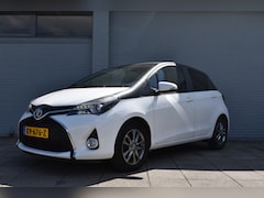 Toyota Yaris - 1.3 VVT-i Trend Bi-Tone Handgeschakeld 100pk | Dealer onderhouden | Achteruitrijcamera | C
