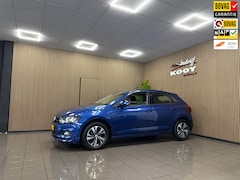 Volkswagen Polo - 1.0 TSI Comfortline Business * Navigatie / LED / Camera / LM Velgen / NL Auto