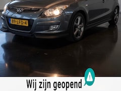 Hyundai i30 - 1.6i Dynamic Business-airco-elek ramen-1 jaar apk