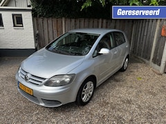 Volkswagen Golf - 1.6 FSI COMFORTL.BNS automaat, trekhaak, cruise, airco