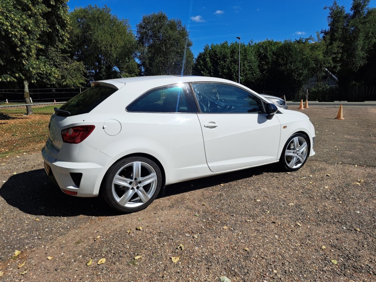 SEAT Ibiza - SC 1.4 TSI 179 Pk + ? Cupra Bocanegra Pano Ecc - AutoWereld.nl