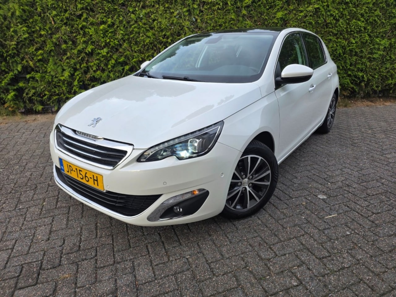 Peugeot 308 - Allure Automaat - AutoWereld.nl