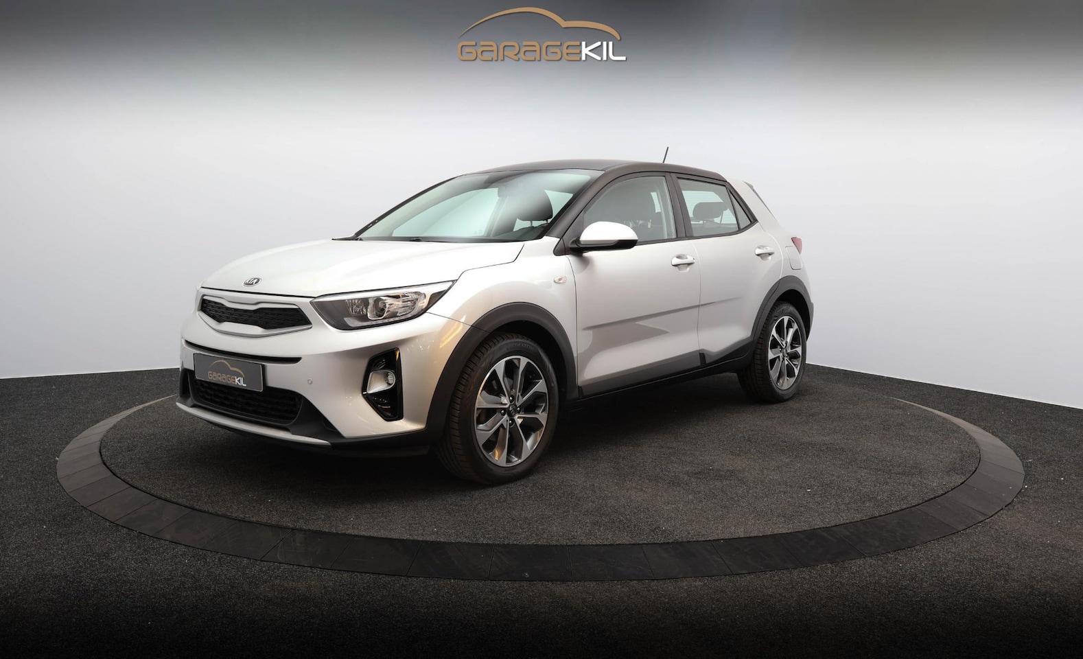 Kia Stonic - 1.0 T-GDi ComfortPlusLine Navigator Orig.NL / Camera / PDC / Airco / Auto. verlichting / C - AutoWereld.nl