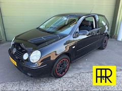 Volkswagen Polo - 1.4 - 16V Sportline