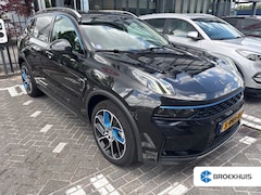 Lynk & Co 01 - VERWACHT: 1.5 PHEV 180pk | Camera | Adaptive Cruise control | 20-inch velgen | Stoelverwar