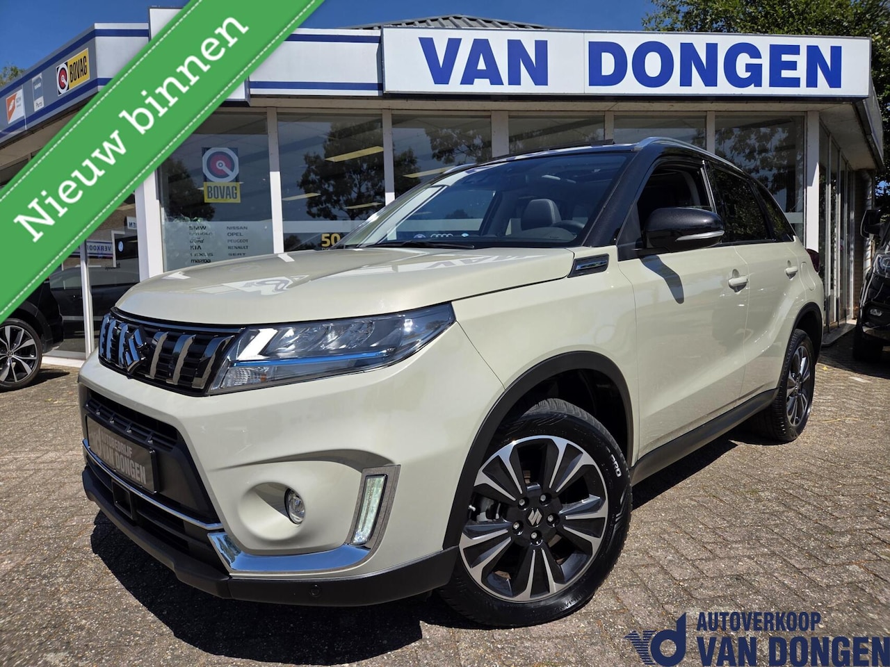 Suzuki Vitara - 1.5 Hybrid Style Automaat | Panorama / Full Options | 7.500 KM! - AutoWereld.nl