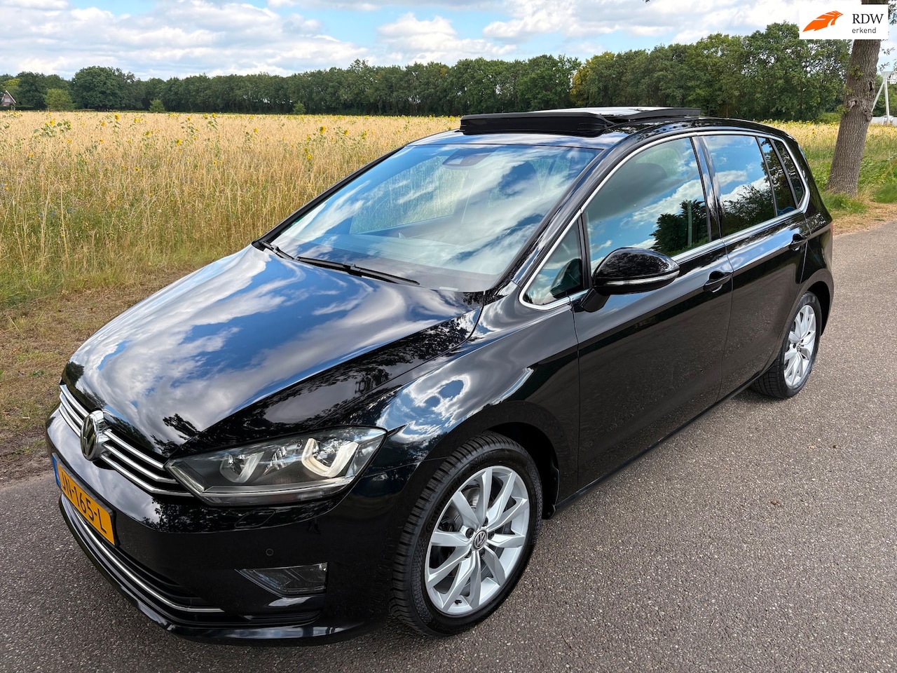 Volkswagen Golf Sportsvan - 1.4 TSI Highline Automaat/ACC/Xenon/Pano/VOL OPTIES - AutoWereld.nl