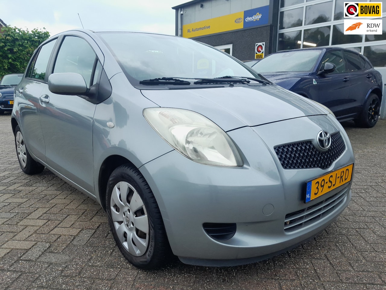 Toyota Yaris - 1.3 VVTi Sol - Airco - Trekhaak - AutoWereld.nl