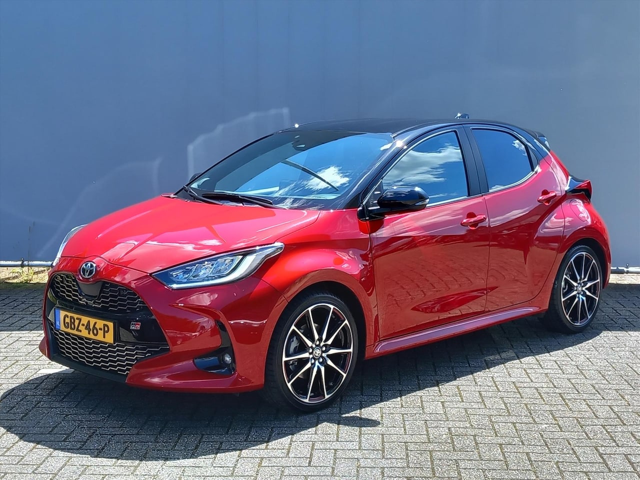 Toyota Yaris - 1.5 Hybrid GR Sport /JBL / Climate / Cruise Control / Navi - AutoWereld.nl