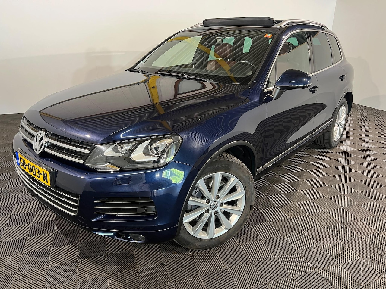Volkswagen Touareg - 3.0 TSI Hybrid Highline 3.0 TSI Hybrid Highline - AutoWereld.nl